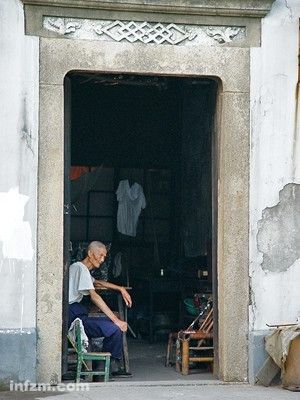 上海:中国老龄化最严重城市 酝酿松绑计划生育