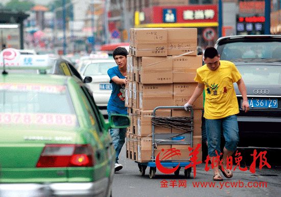 广州平峰期也狂塞 治堵何时“亮剑”
