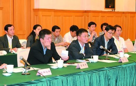 黄奇帆:重庆改革是为切好蛋糕避免两极分化