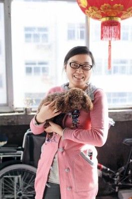 被称为“最年轻女村官”的高杰村村委会主任白一彤 最年轻女村官连任:争议中的下一个三年(组图)