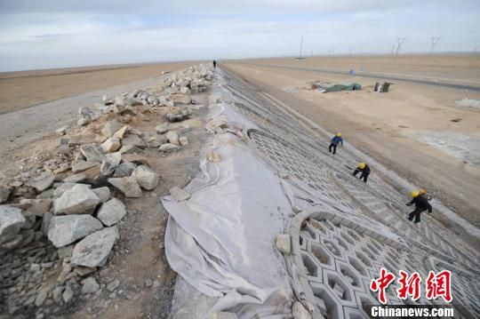 迁曹高速俯瞰 迁曹高速筹建处供稿 摄 河北迁曹高速一期年底通车:完善京津冀交通圈
