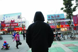 便衣纪检监督泗洪官员_国内财经