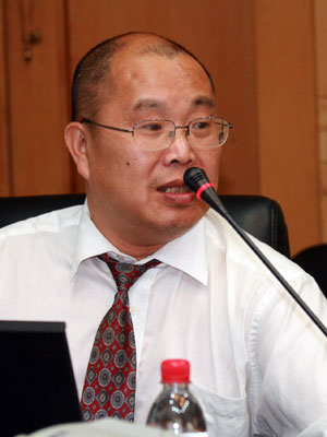 浙江工商大学金融学院院长陈志昂(图)_会议讲