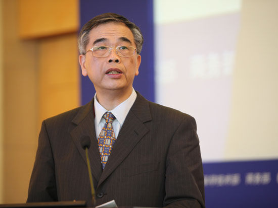 李东荣:金融创新不能脱离实体经济实际需求