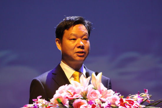 图为上海市副市长姜平(图片来源：新浪财经 刘万明 摄)