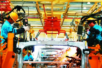 ��ɳȫ�꾭�ý��ʡ�ǰ�ͺ�ߡ���չ̬��