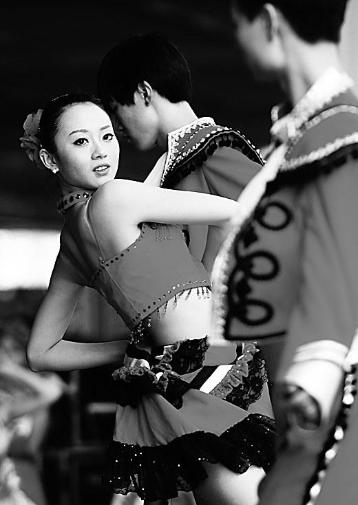 Ϊ��������