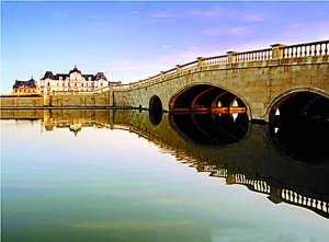 �ͱ����绨��