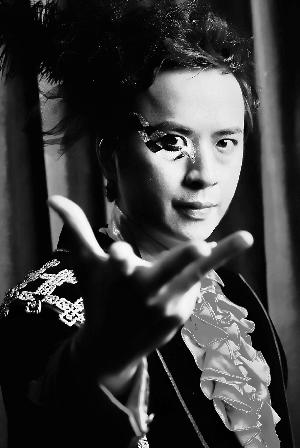 丁建中一个幻像魔术师的得与失_滚动新闻