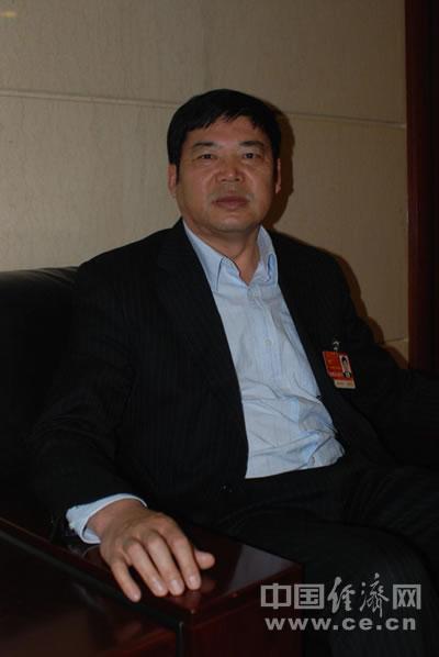 ���Ҵ�������ȷ�����÷�չ�е�������ϵ