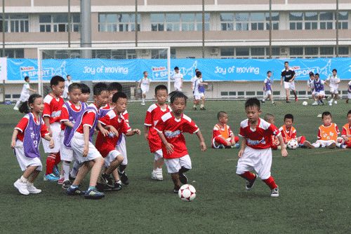 2014 健达+运动 广州儿童足球启蒙训练营开幕
