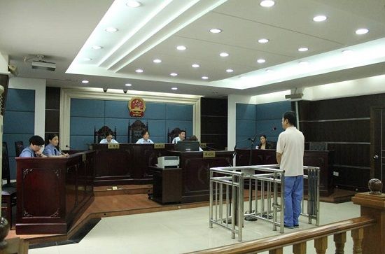 杭州铁路运输法院组织铁路经营管理人员参与庭