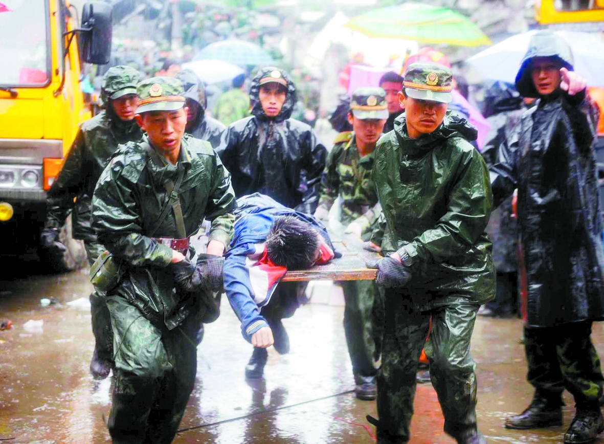 12汶川大地震对灾区大学新生入学后心理状况影响的质性研究——基于