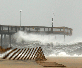  The hurricane with a once-in-a-century return period hits the east coast of the United States