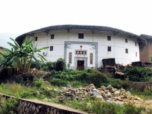 “摩登土楼”:福建土楼竟变旅馆(图)