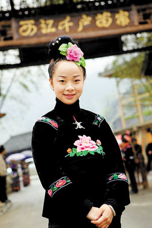 “最美旅游局长”走红网络 任苗寨形象大使(图)