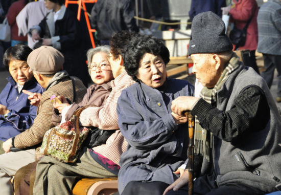 人口老龄化_日本人的人口