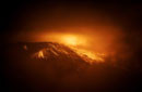 厄瓜多尔通古拉瓦火山爆发居民紧急撤离