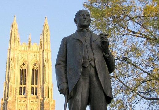 3、Duke University杜克大学。学生人数：15016，每年的暴力犯罪件数：14，每年的财产犯罪件数：753。