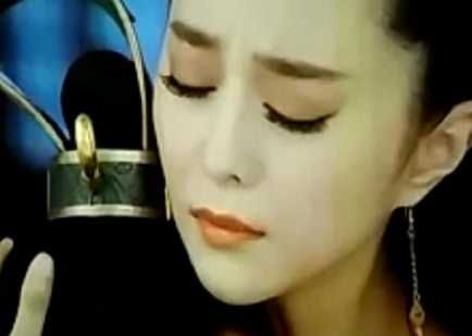 晚间悦读:范爷，你的胸呢？