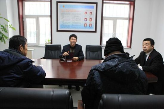 最高法院和黑龙江省法院官方微博联合直播走进