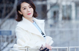 
车永莉入驻时尚美搭 白衣优雅气质