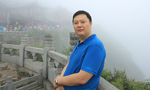 周雷律师