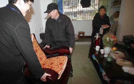 争拿搬家奖老东郊掀起搬家高潮