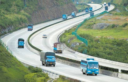 京珠高速湖南段将拓宽双向8车道