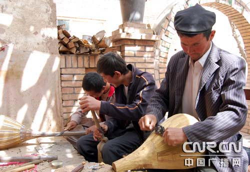 新疆喀什地区疏附县以劳务输出品牌创效益