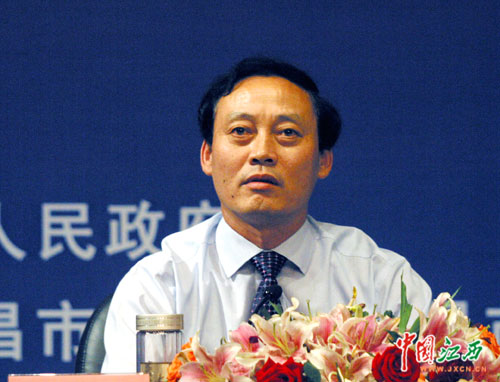 官民对话南昌冲刺全国文明城市 电话打爆