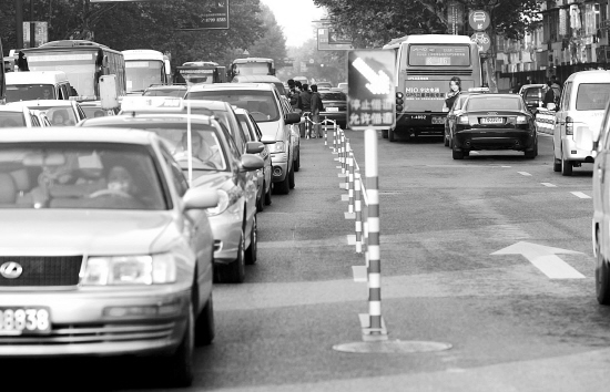 杭州正式推出潮汐车道