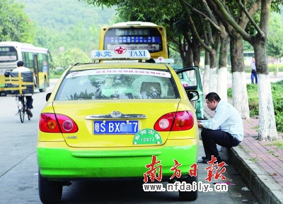 出租车司机_日照出租车收入(2)