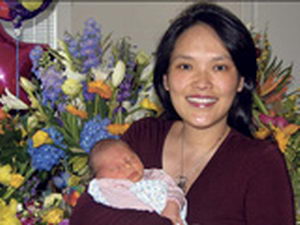 携吸乳器 加卑省华裔议员关慧贞温哥华被拒登