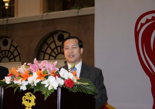 外交部新闻司长刘建超将离任接任者马朝旭亮相