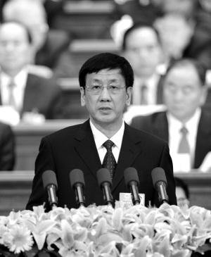 昨天下午,全国人大听取审议最高人民法院和最