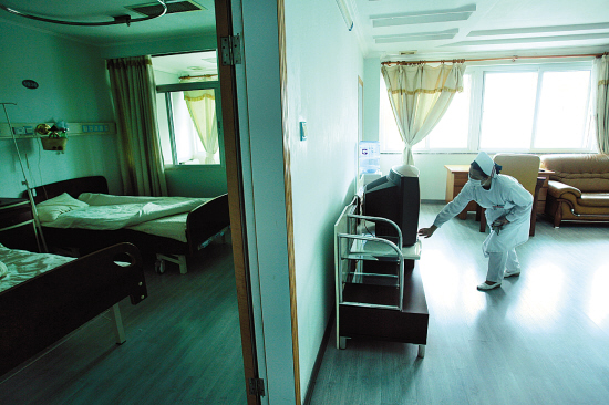 广州公立医院豪华病房每日3638元