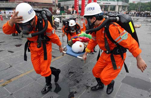 组图:山西运城组建地震灾害救援队