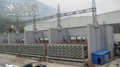 阿坝州地震一周年恢复重建用数字说话