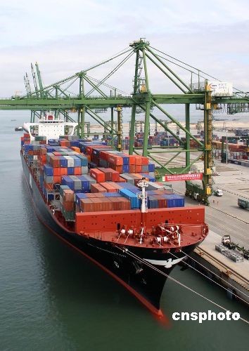 美国总统轮船公司在福州新港开辟首条欧洲航线