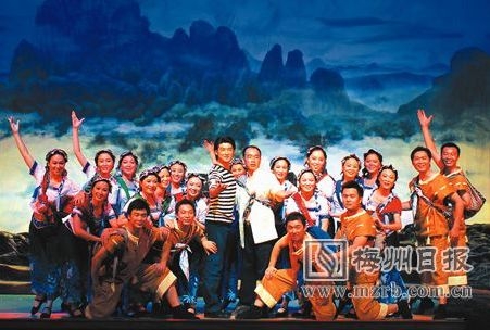 彰显客家文化 梅州山歌剧《桃花雨》将晋京献