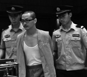 孙伟铭昨天正式上诉要求以交通肇事罪量刑