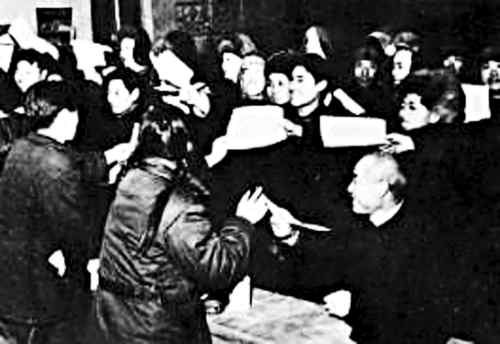 老股票的记忆:折扣+分红