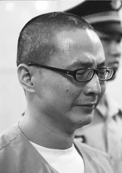 醉驾死刑首寨改判孙伟铭无期