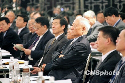 大陆军事专家:两岸同属中国军人不该兵戎相见
