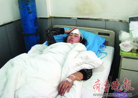 喝完羊汤抹嘴就走,不给钱还大打出手 吃“霸王餐”被拦刺伤老板娘