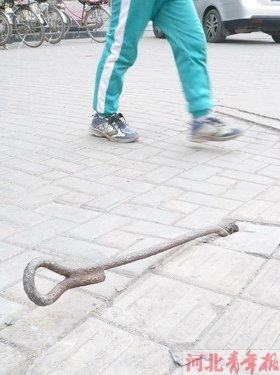 怎么跳绳才不绊脚 1264722577_km1uqe.jpg