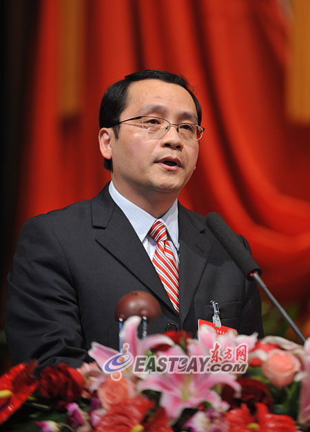 图片说明:俞涛委员代表上海市科学技术协会发