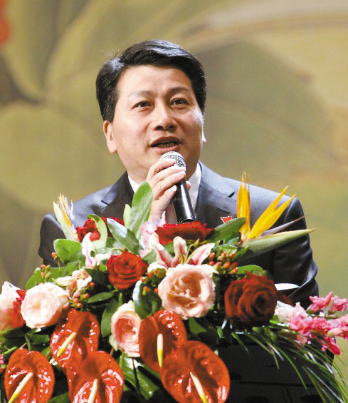 法国华侨华人会主席:华人易遭抢劫有两大原因