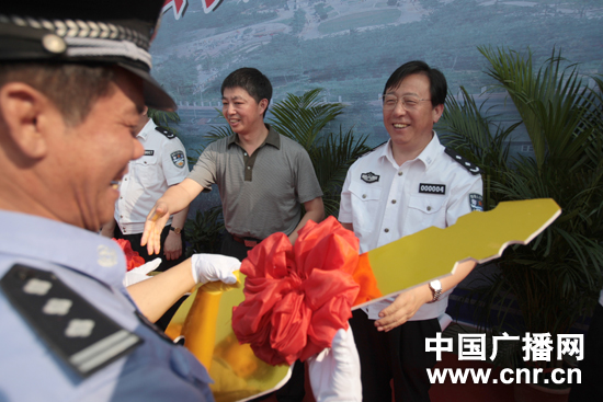 邯郸市为基层公安机关配置新警车